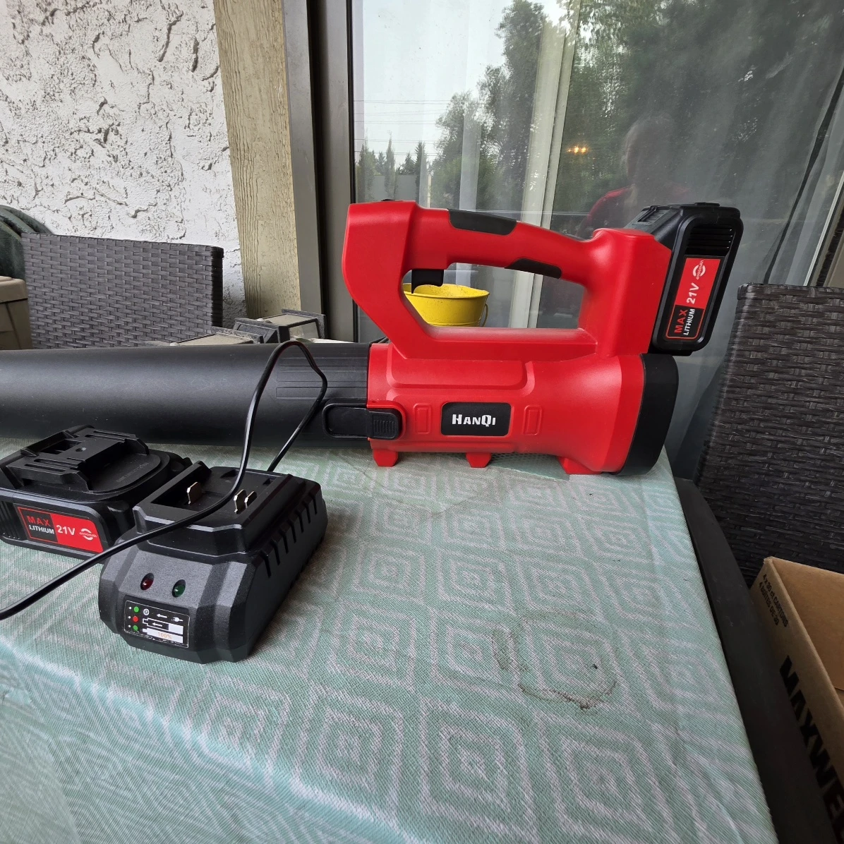 Lightly Used HanQi 21V Cordless Leaf Blower Set - photo 2
