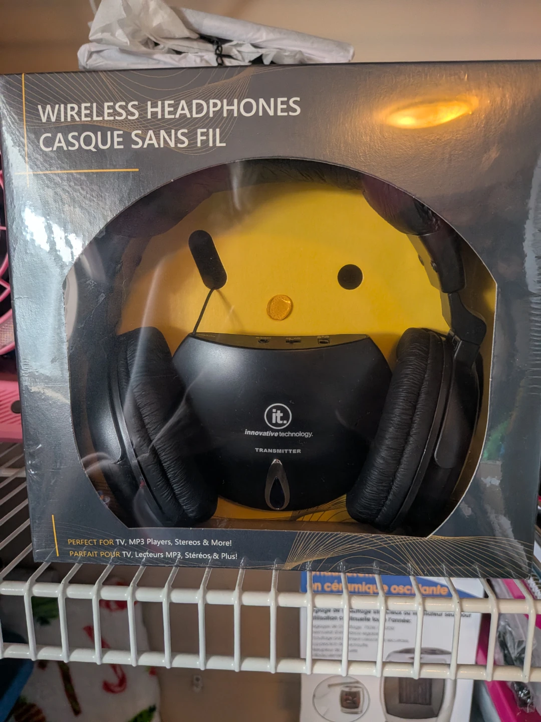 Innovative Technology Wireless Headphones & Transmitter Set