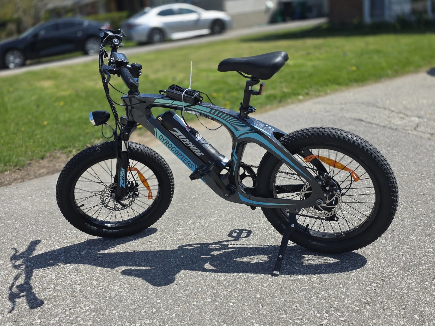 Gyro Coptors Sapphire Fat Tire Electric Bike - photo 4
