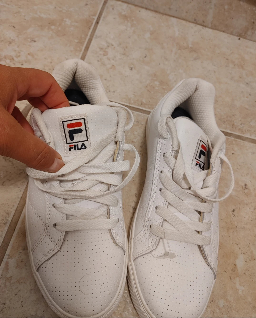 Fila Women's White Sneakers size 7 - photo 3
