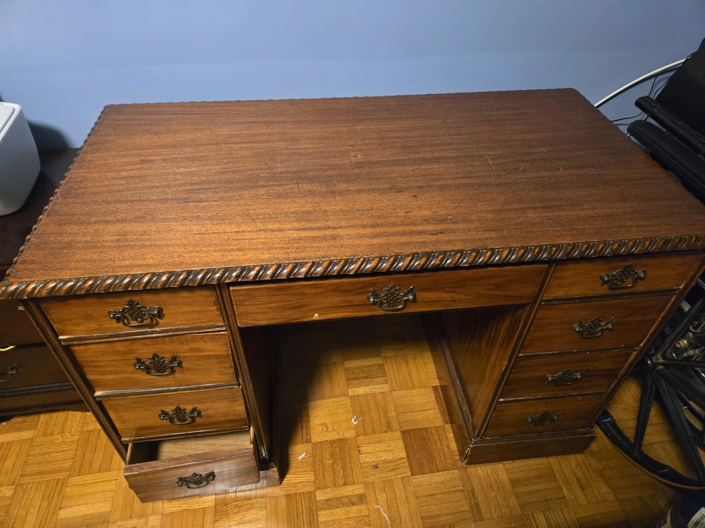 Vintage Wood Executive Desk - photo 2