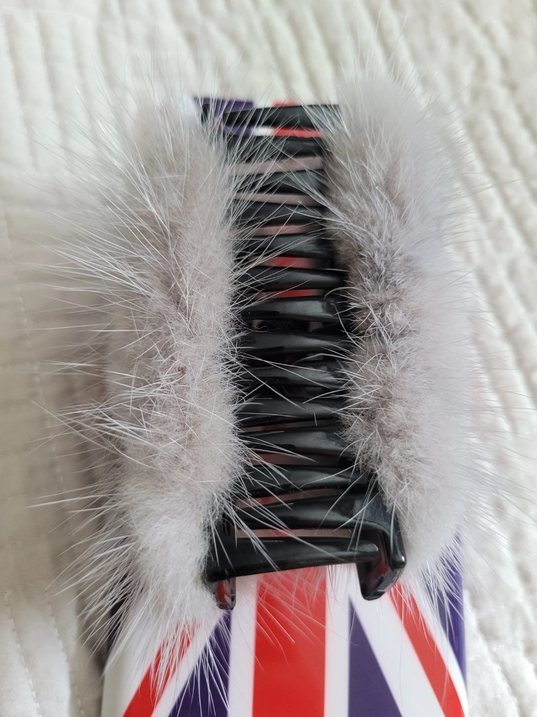Mink Union Jack Furry Claw Clip - photo 4