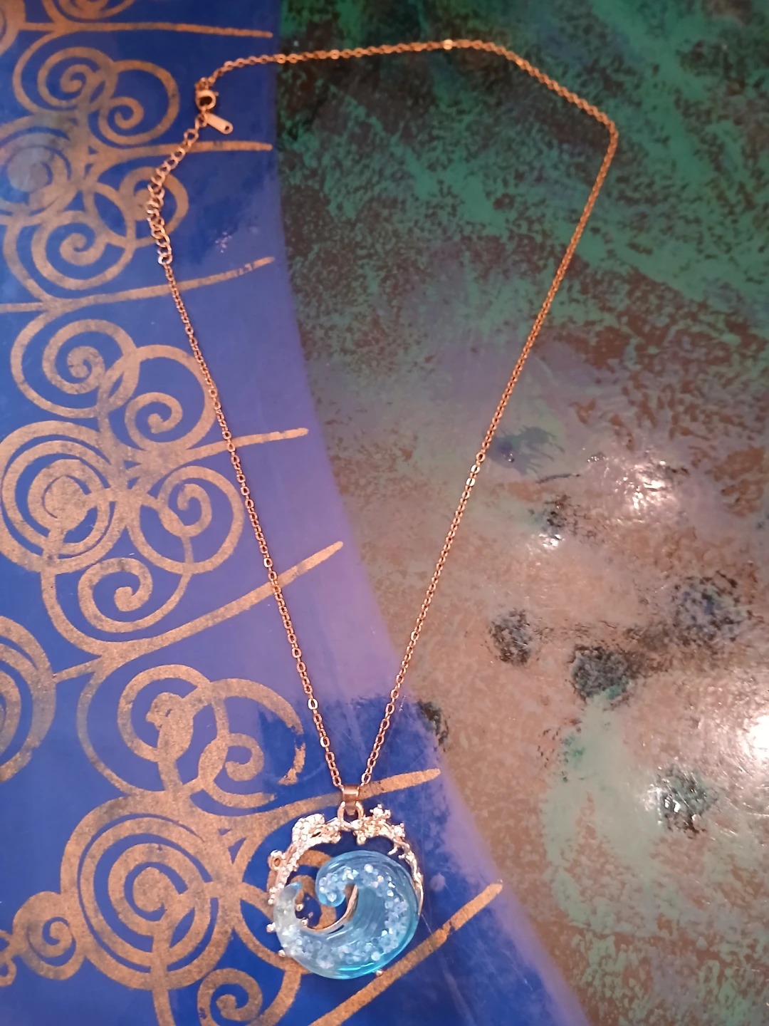Ocean wave necklace ⚽️