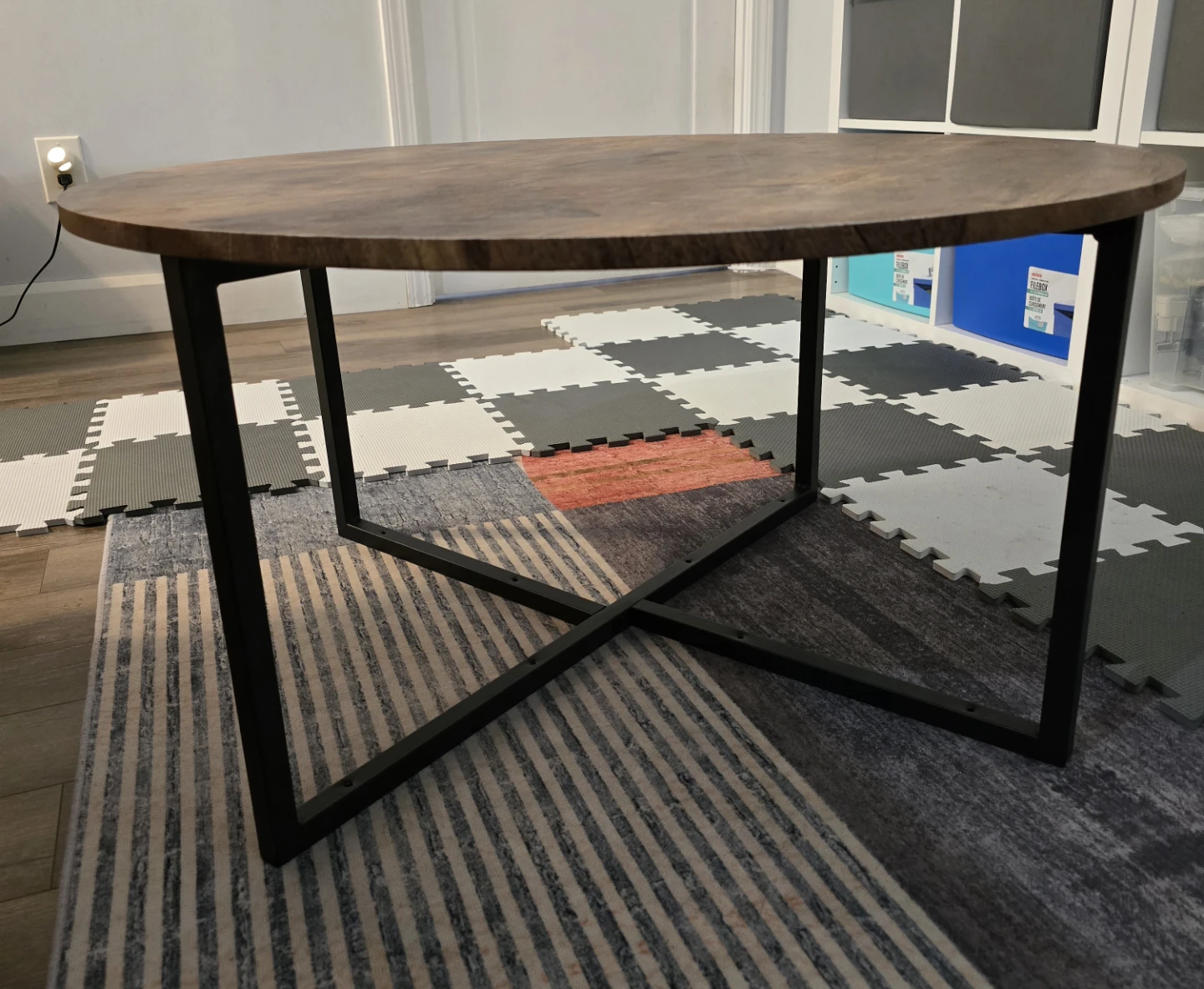 Living room coffe table. - photo 2