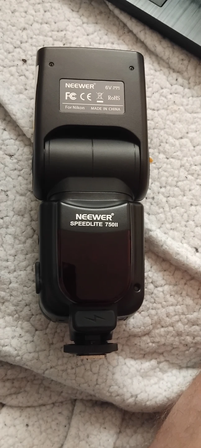 Neewer Speedlite 750II Camera Flash - photo 2