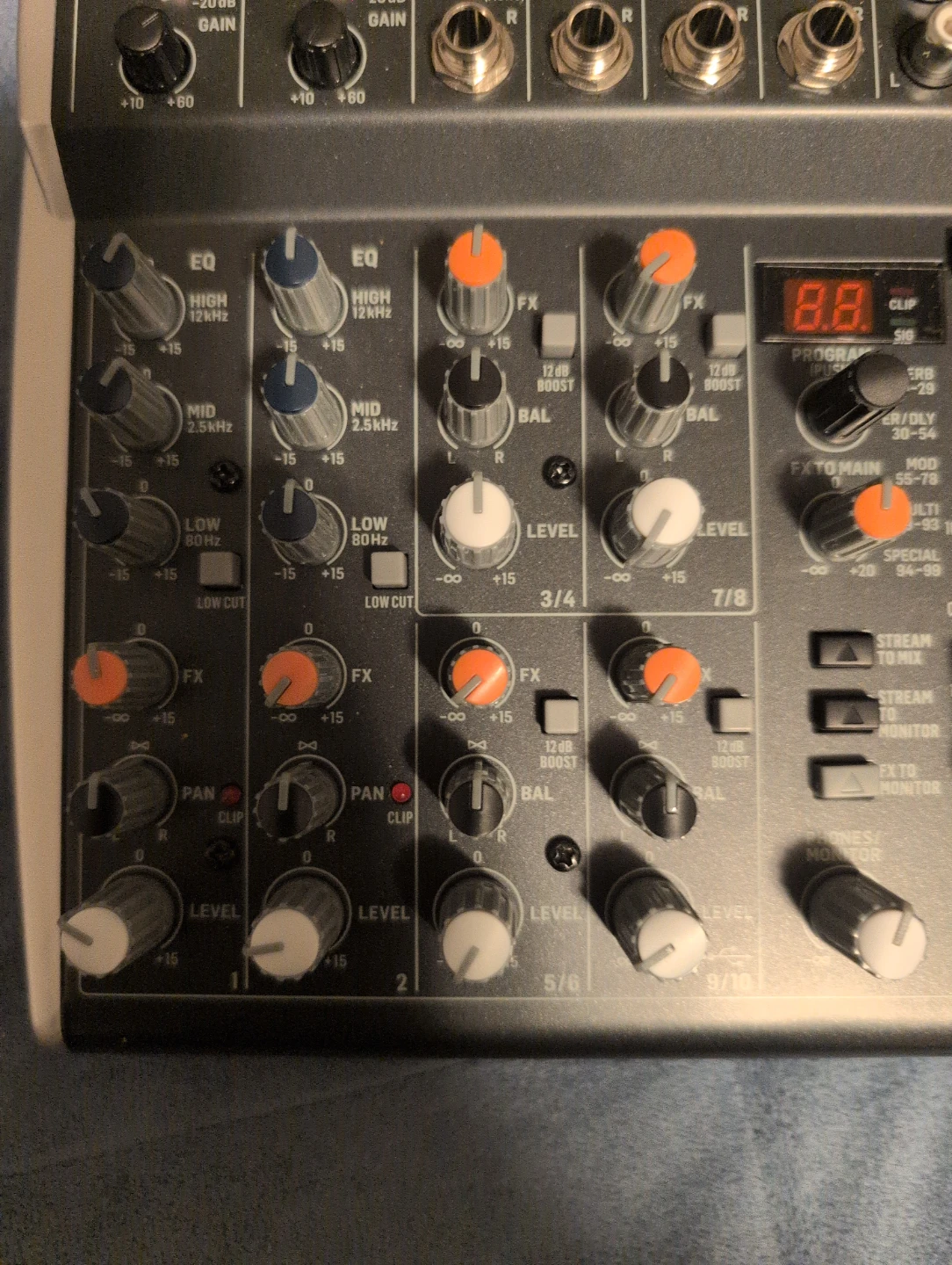 Behringer XENYX 1002SFX(Includes Power Adapter & USB Cable) - photo 4