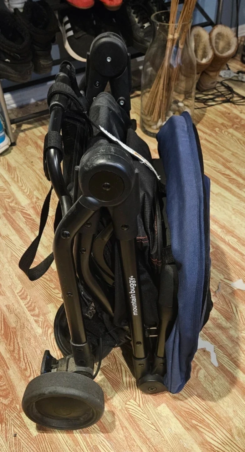 Mountain Buggy Nano Travel Stroller - photo 4
