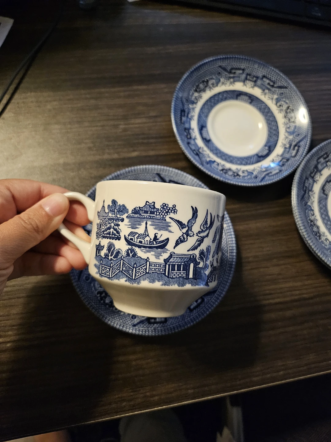 Blue Willow Teacup and Saucer Set - photo 2