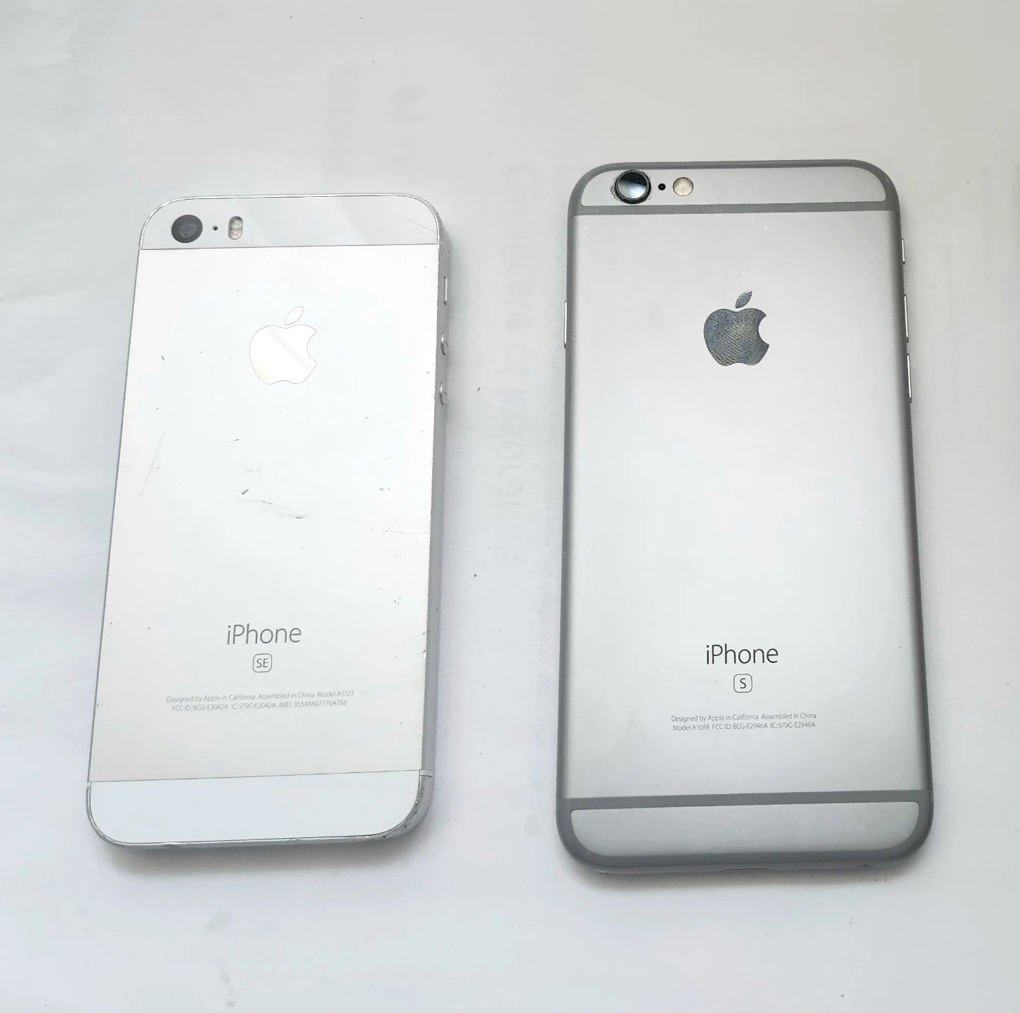 2 iPhones unlocked