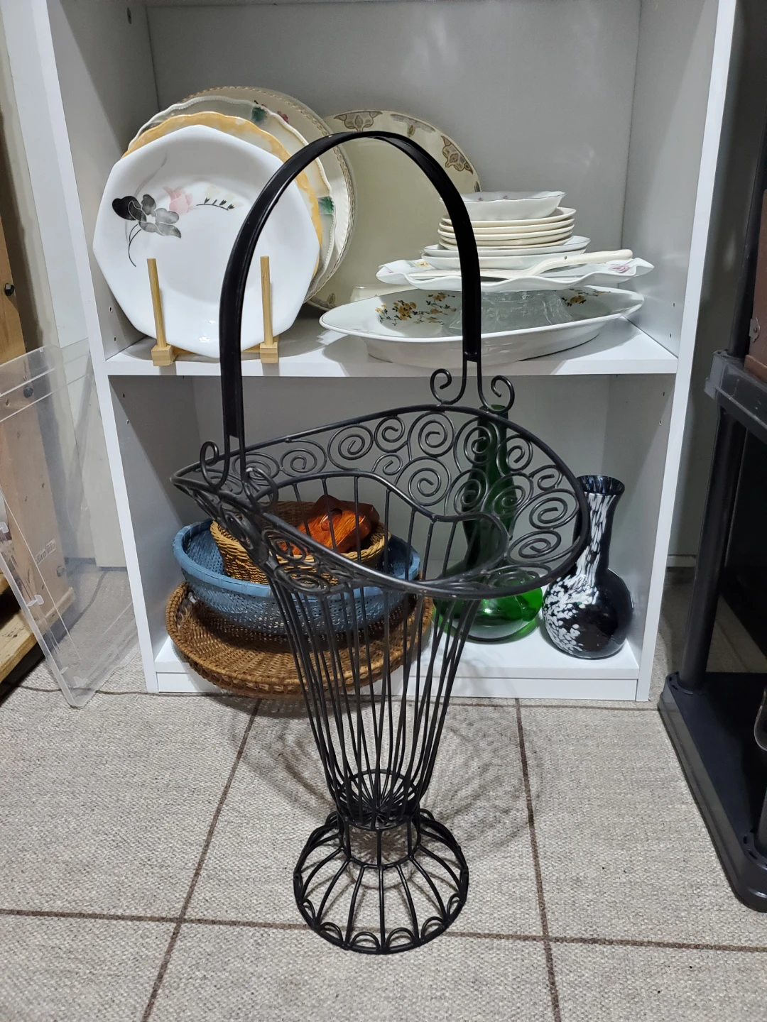 Black Metal Wire Floral Basket