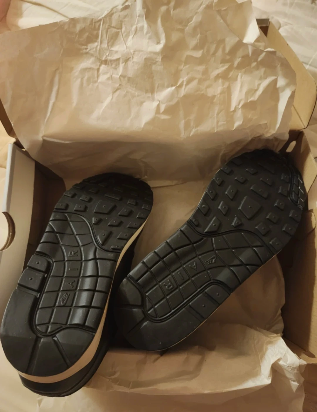 NEW Nike Air Max WOMENS Sneakers, Black 8.5 RETAIL $115 to $155 - photo 3