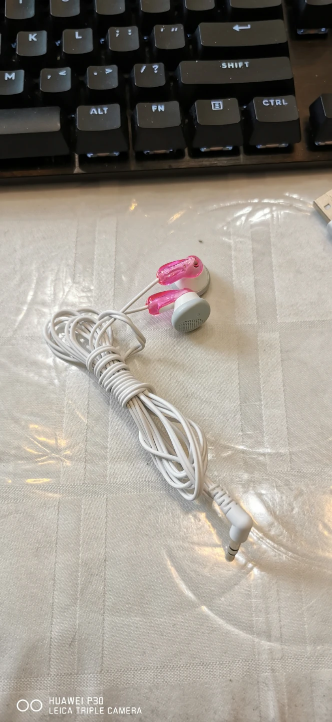 Charging Cables and Earphones Bundle - photo 3