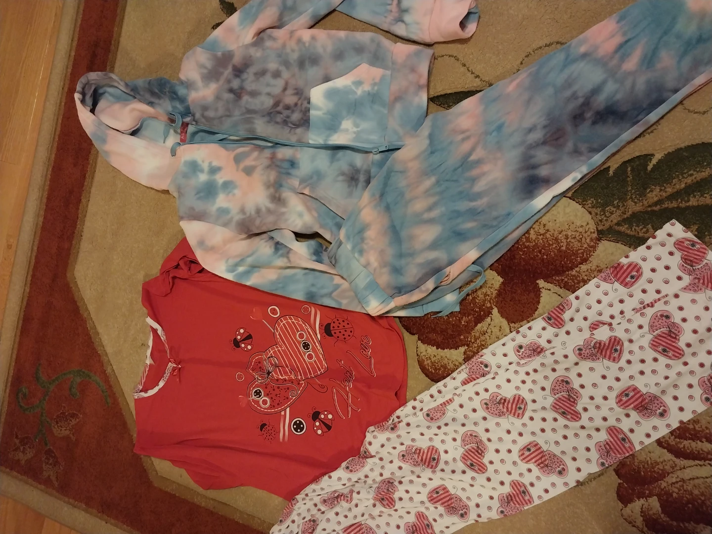 Assorted Women's Clothing Bundle - photo 3