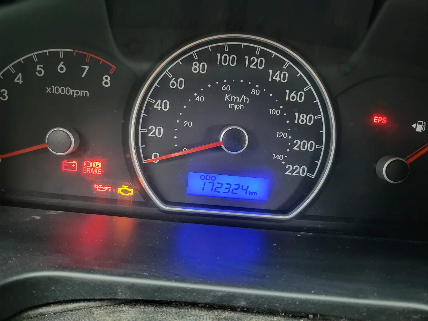 Hyundai Elantra 2010 - photo 4