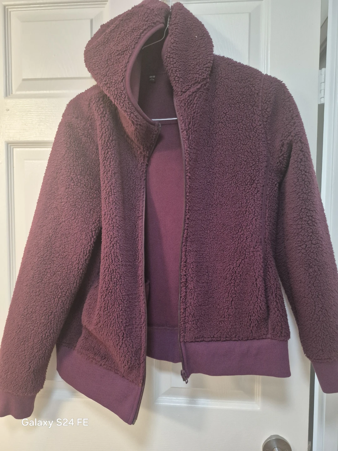 UNIQLO Fleece Zip-Up Jacket Burgundy