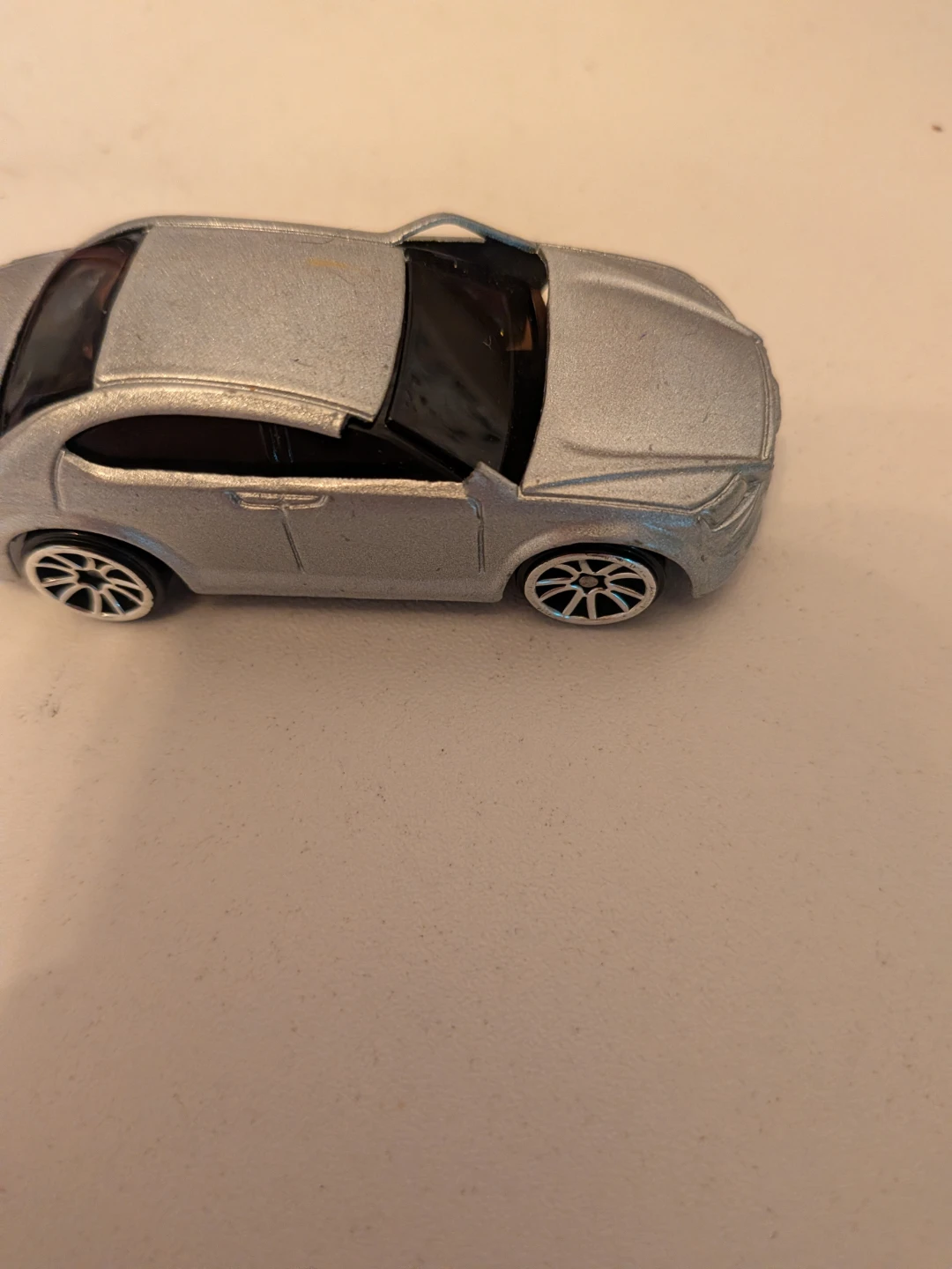 Motor Max die-cast silver car - photo 2
