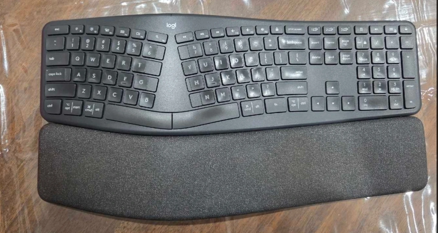 Logitech Ergonomic Keyboard with Wrist Rest