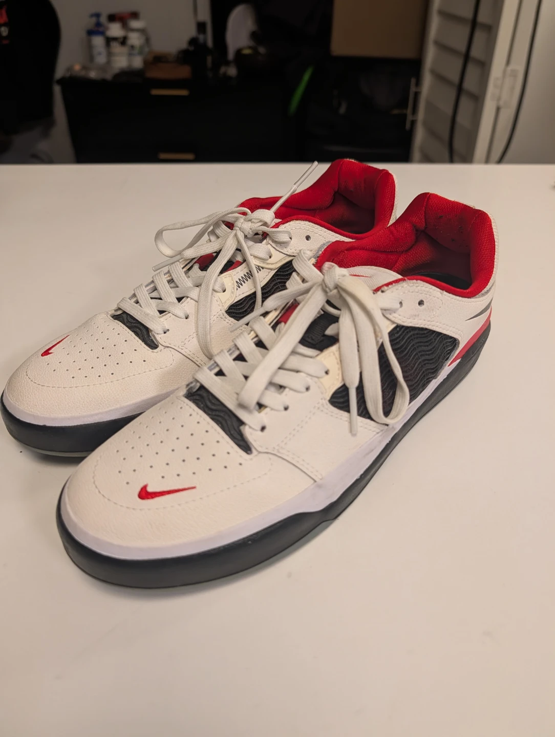 Nike ISHOD Men's Skate Shoes Size 8