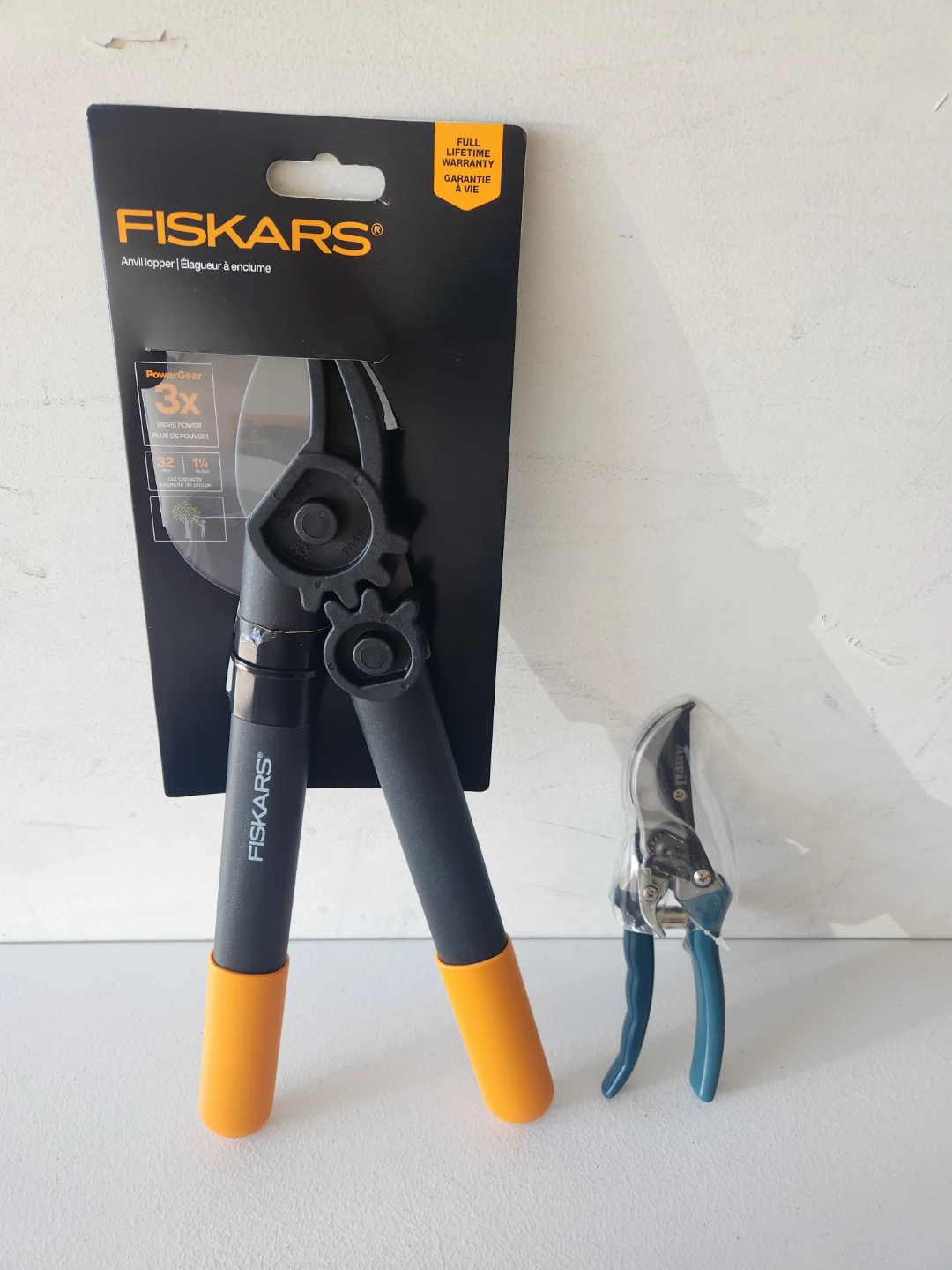Fiskars Anvil Lopper & Hand Pruner Set