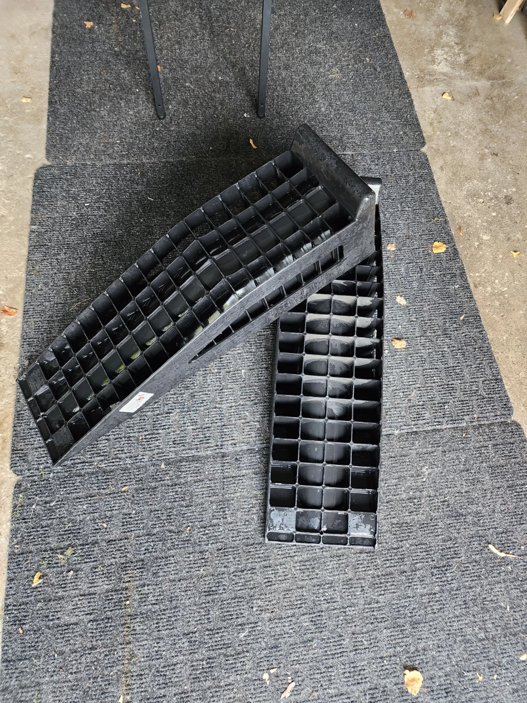Pair of Black Plastic Car Ramps - photo 2