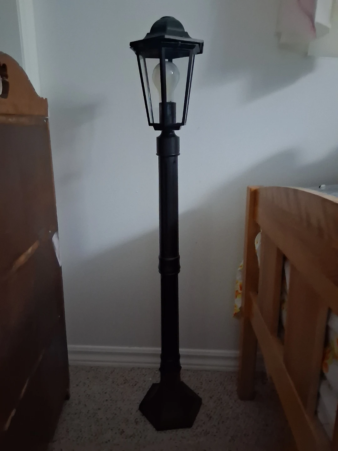 Black Victorian-Style Lamp Post