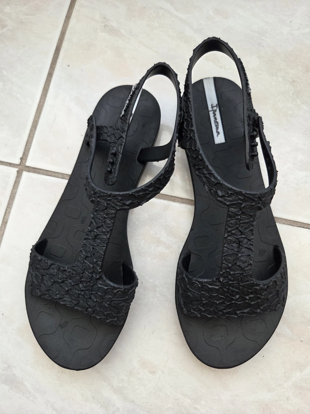 Ipanema Black Sandals Size 7