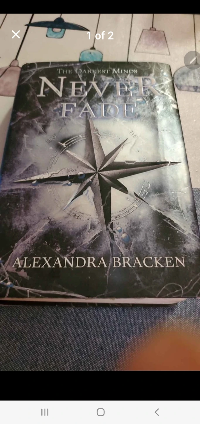 Never Fade by Alexandra Bracken