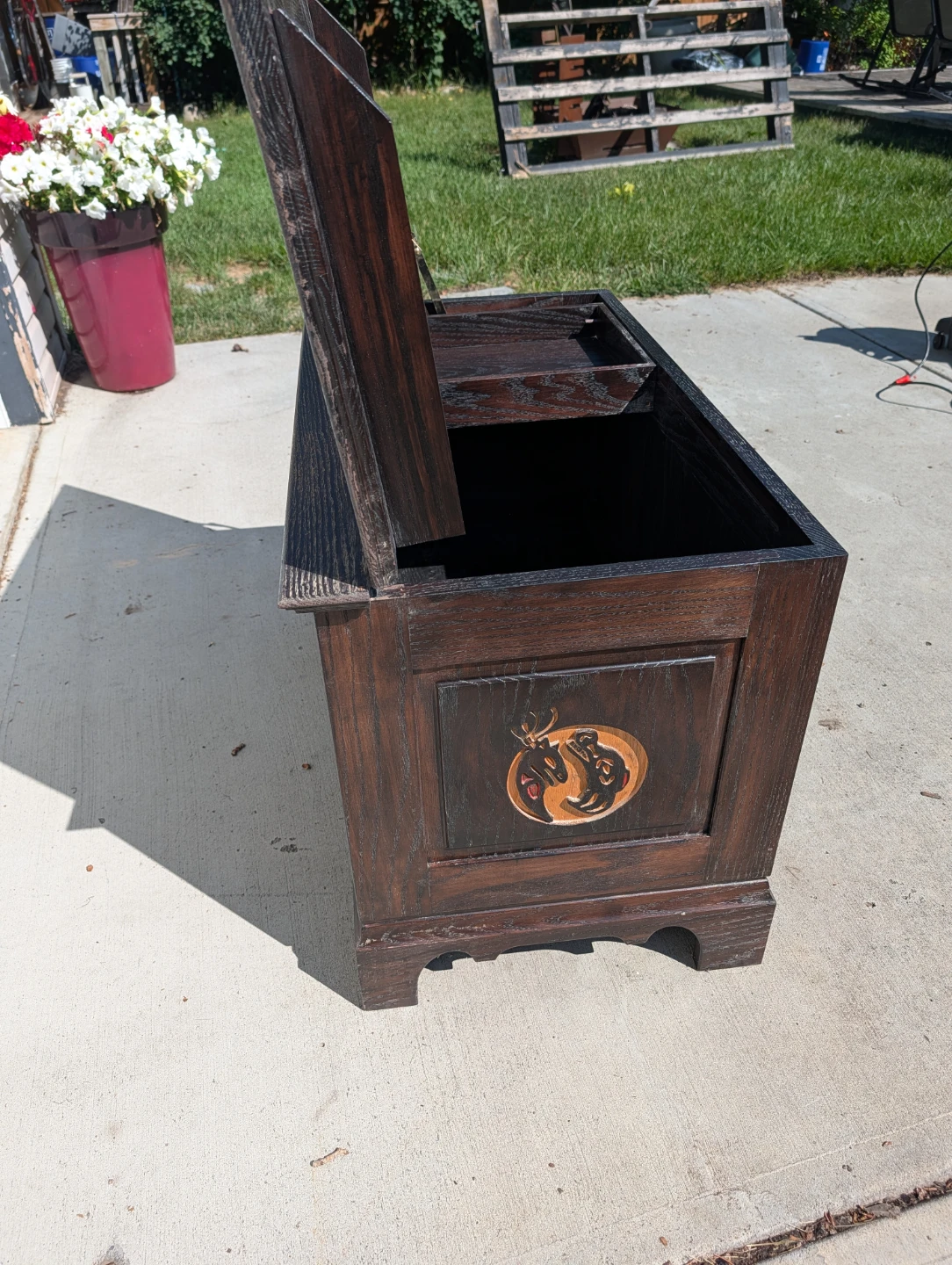 Solid wood storage bench with hinged lid - photo 5