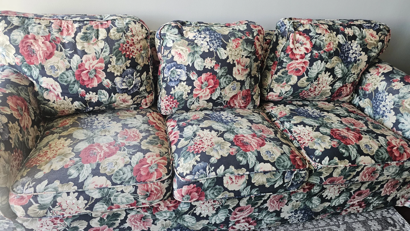 Floral pattern 3-seater sofa - photo 2