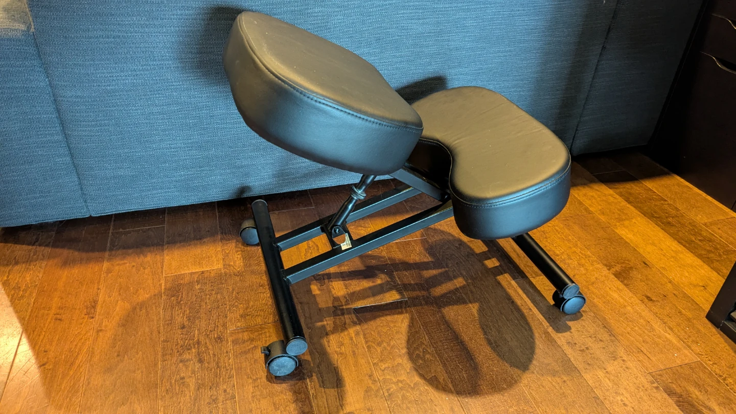 Kneeling Chair - Ergonomic & Adjustable - photo 2