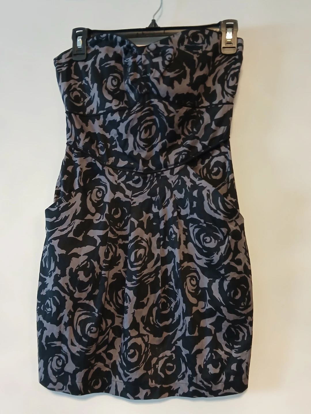 2 Strapless Cicktail Dresses. Rosette & Floral. $15 EACH. - photo 5
