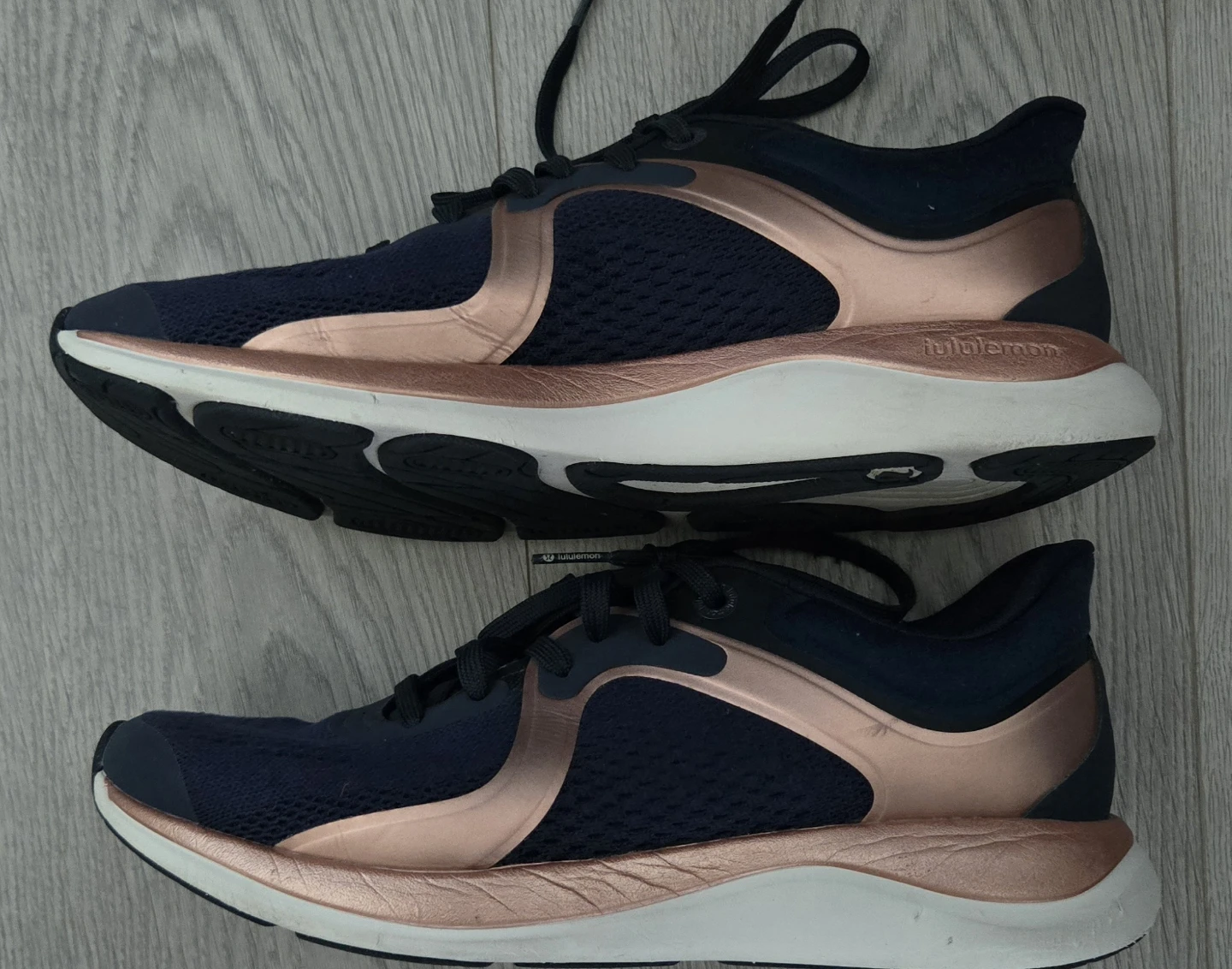 Lululemon Chargefeel low shoes- size 9 - photo 3