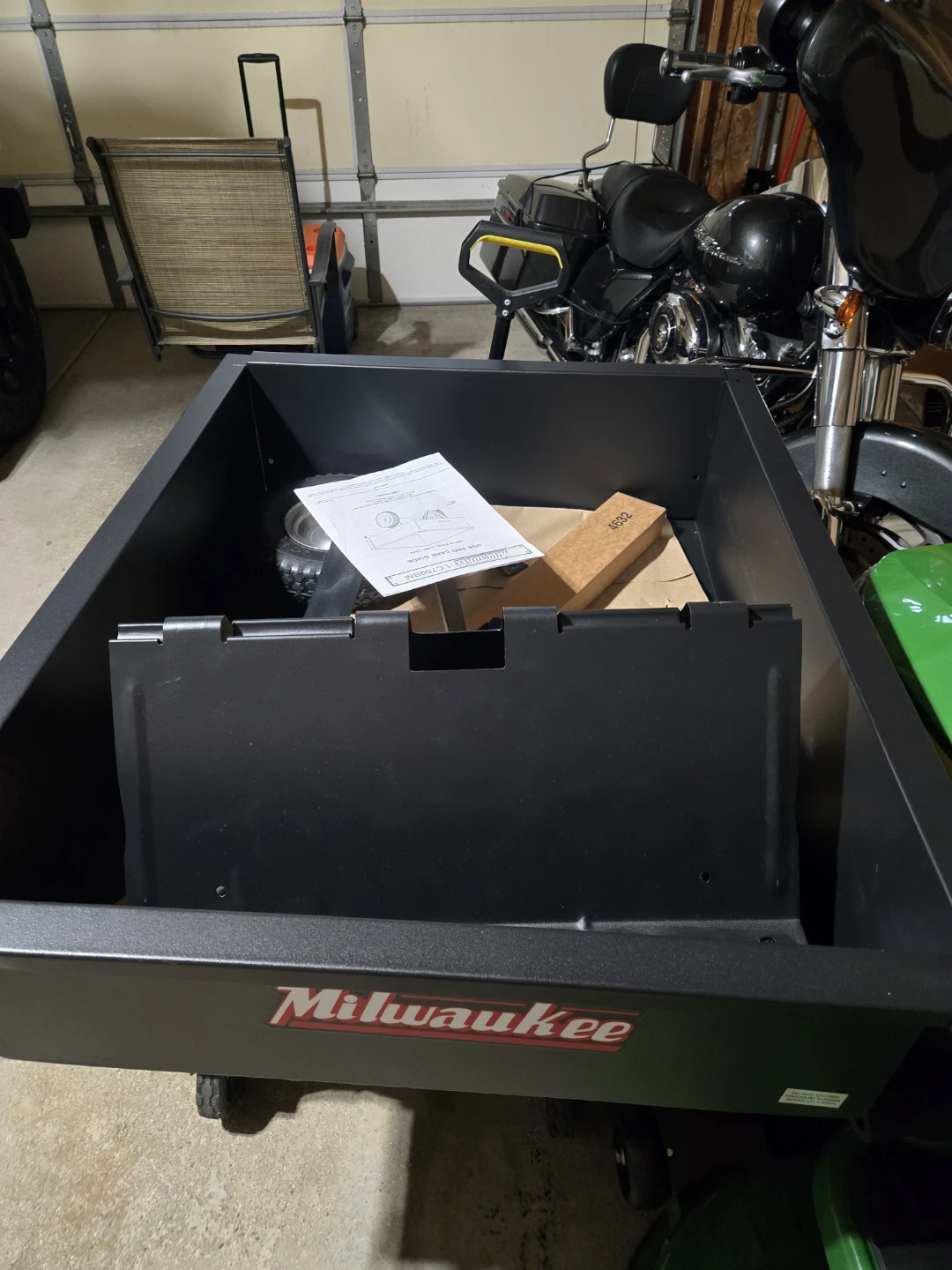 Milwaukee Trailer for Lawn Tractor - photo 3