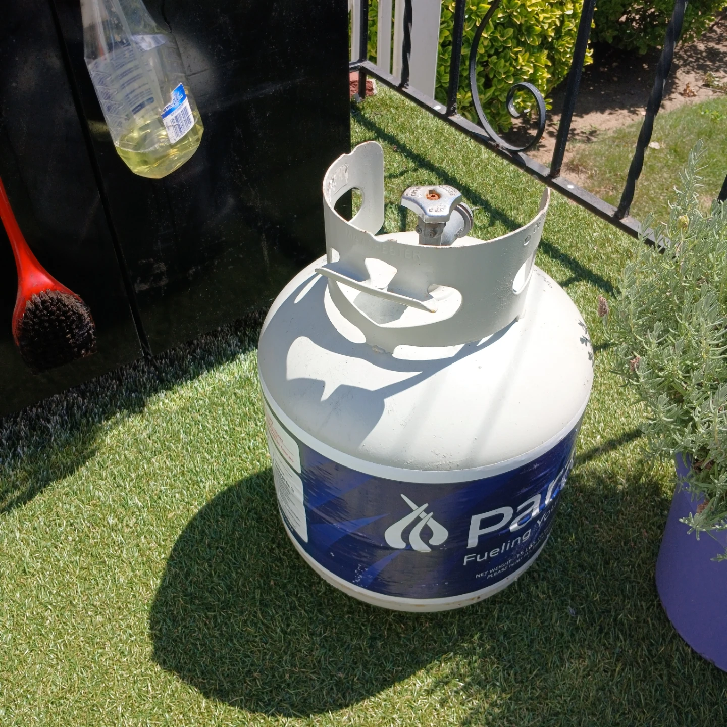 Patio Propane Tank full with propane
