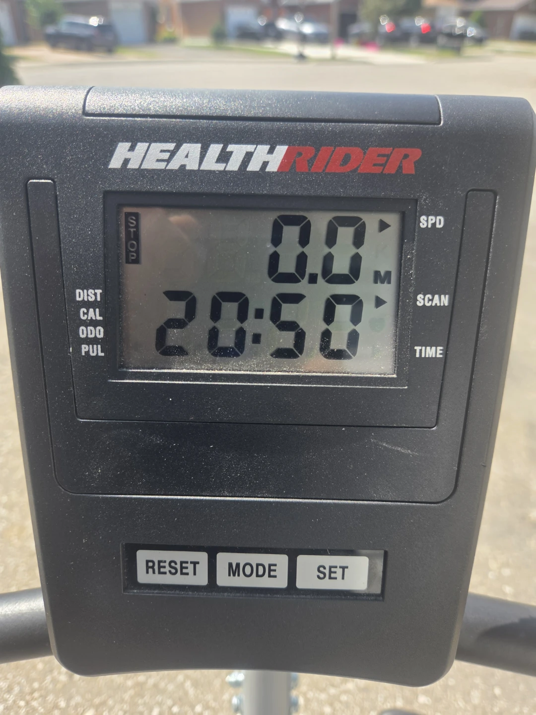 HealthRider H22X Recumbent Bike - photo 3