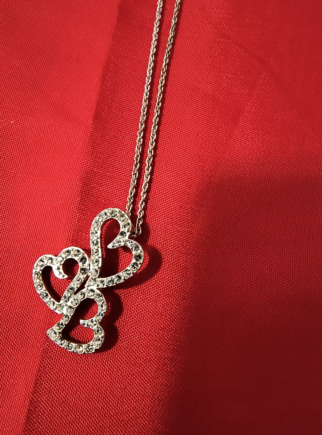 Silver Tone Triple Heart Rhinestone Necklace - photo 2
