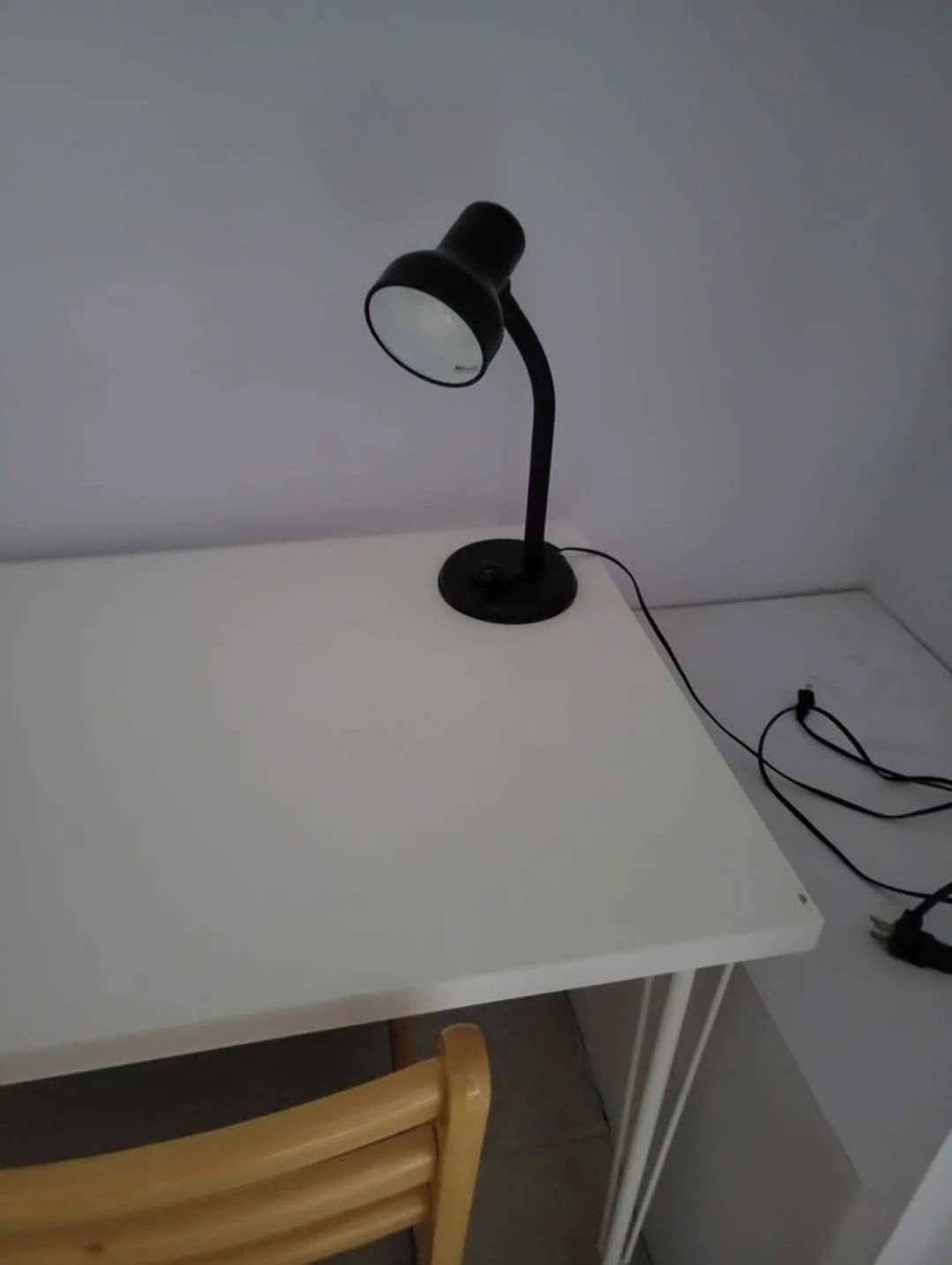 Desk lamp $15 each - photo 2
