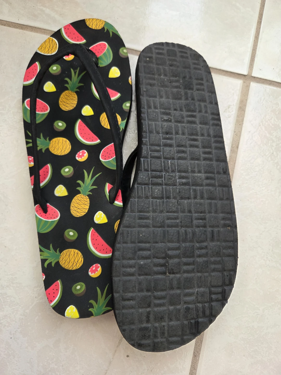 Mixed Lot of Women's Sandals and Flip Flops - photo 4