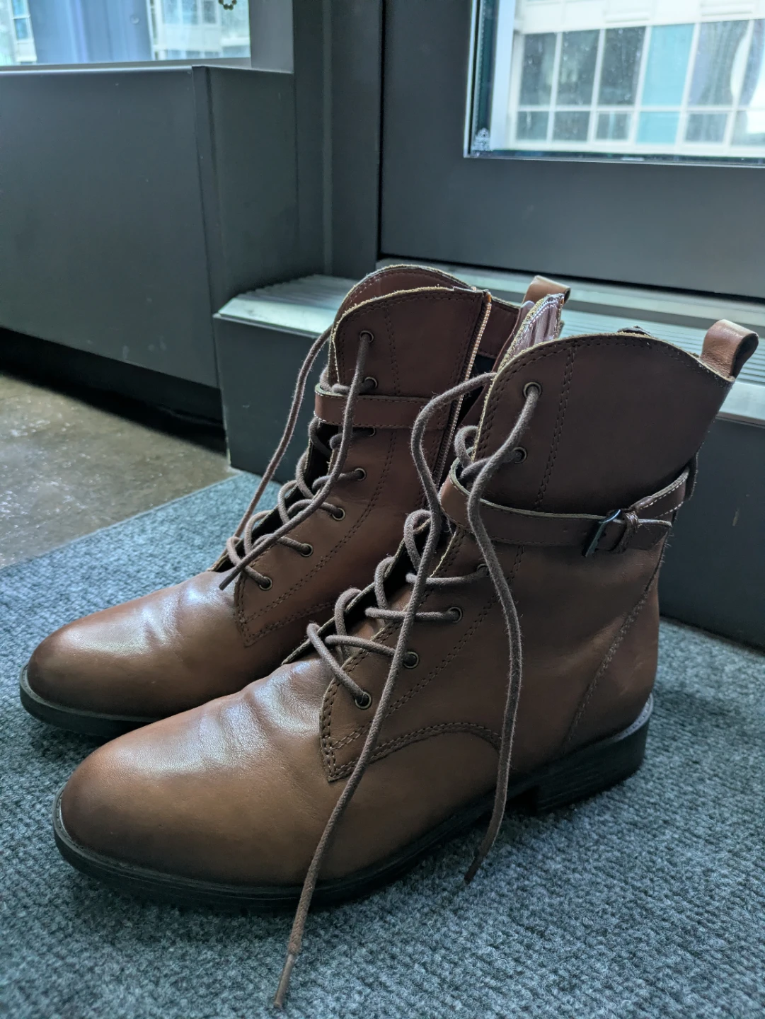 Naturalizer Sycamore Brown Leather Combat Ankle Boots 9