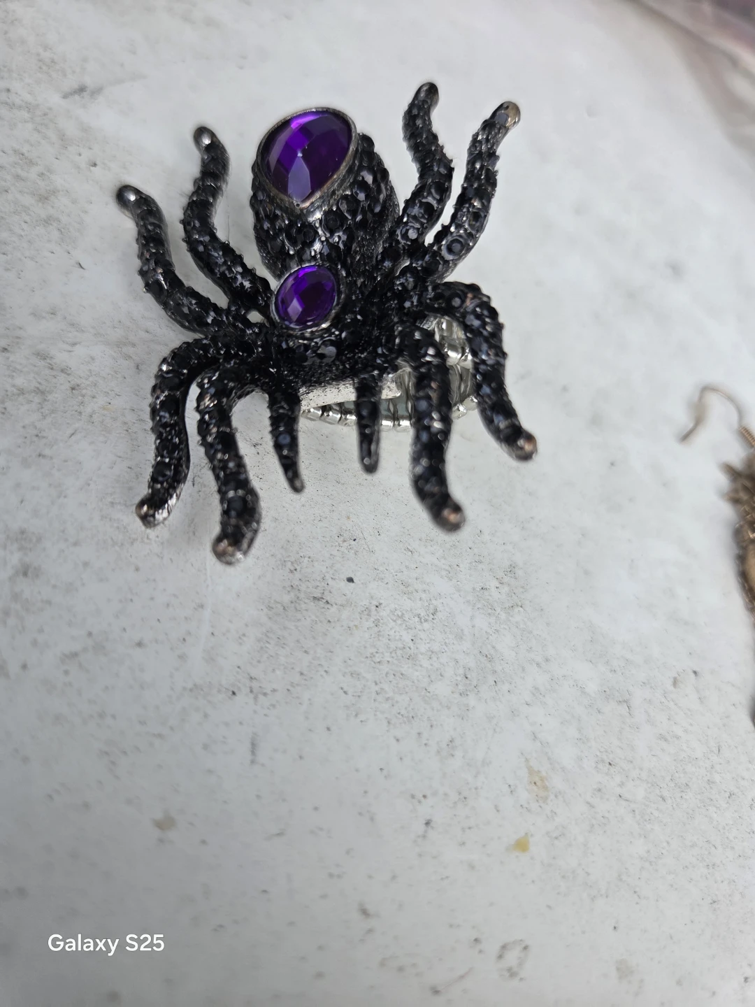 Black Spider Ring with Purple Gems