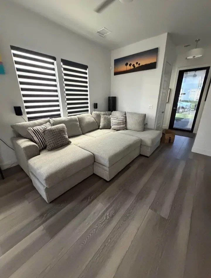Couch sectional