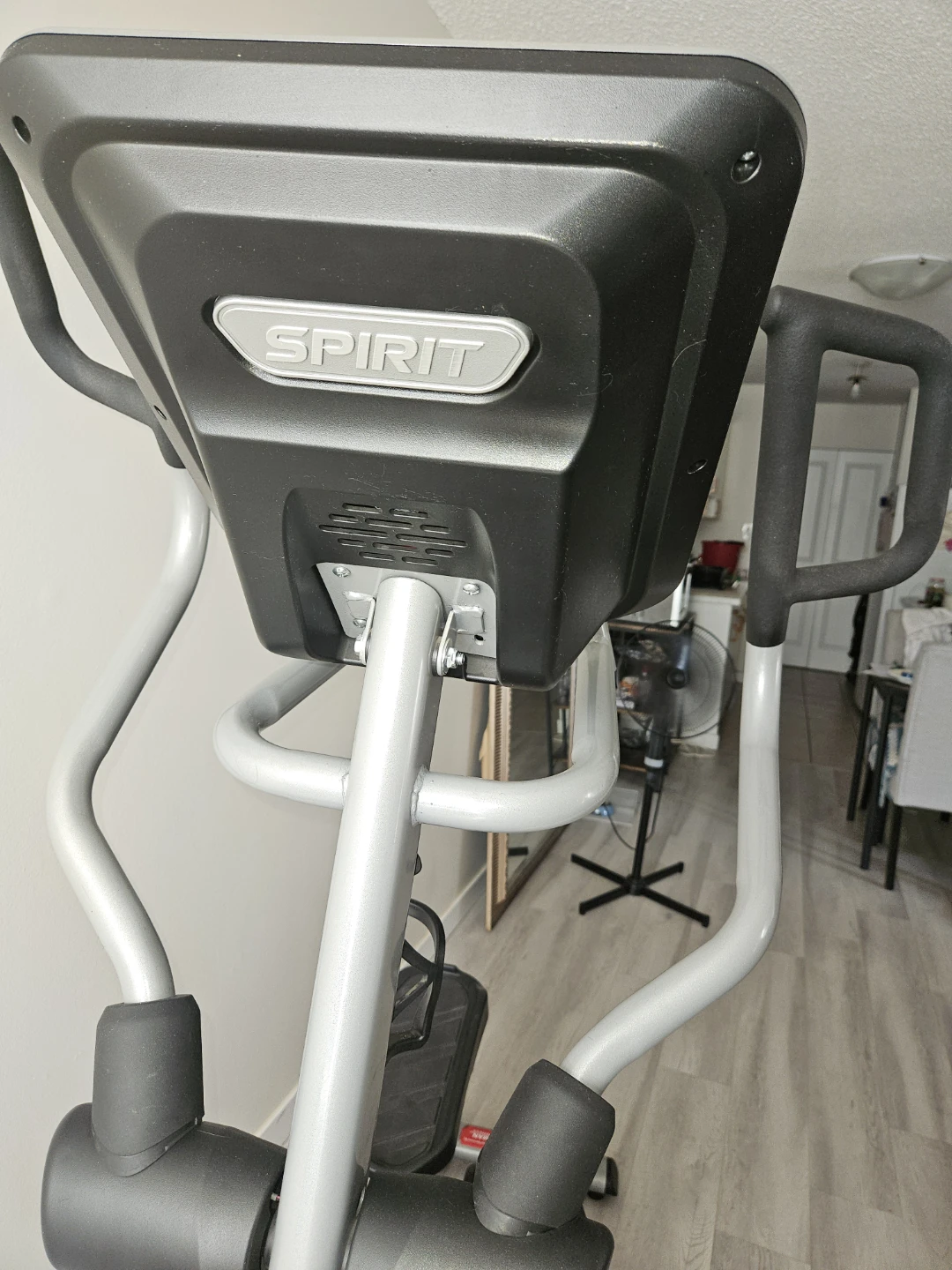 Spirit XE295 Elliptical Trainer - photo 4