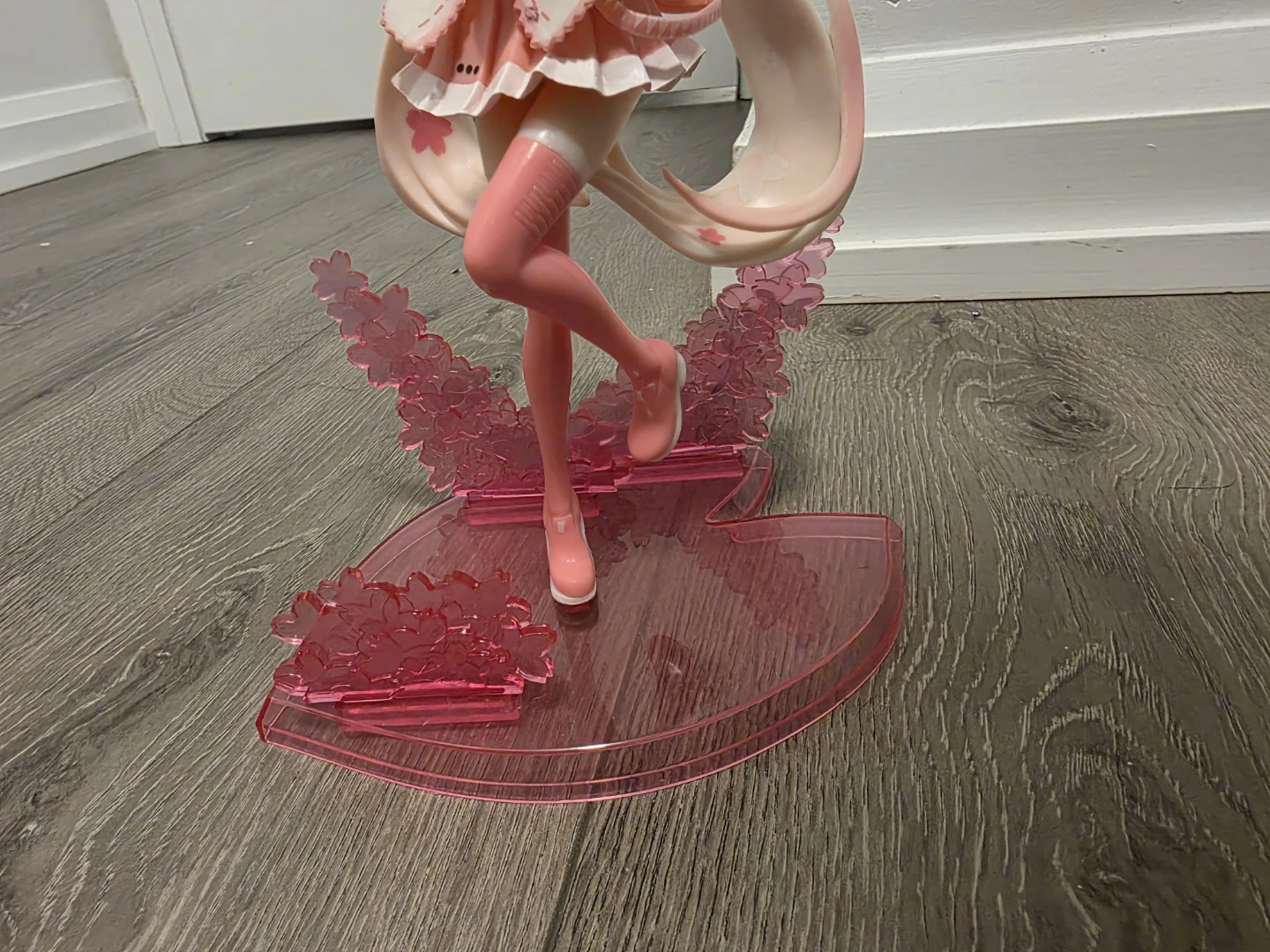 Hatsune Miku Sakura Figure - photo 3