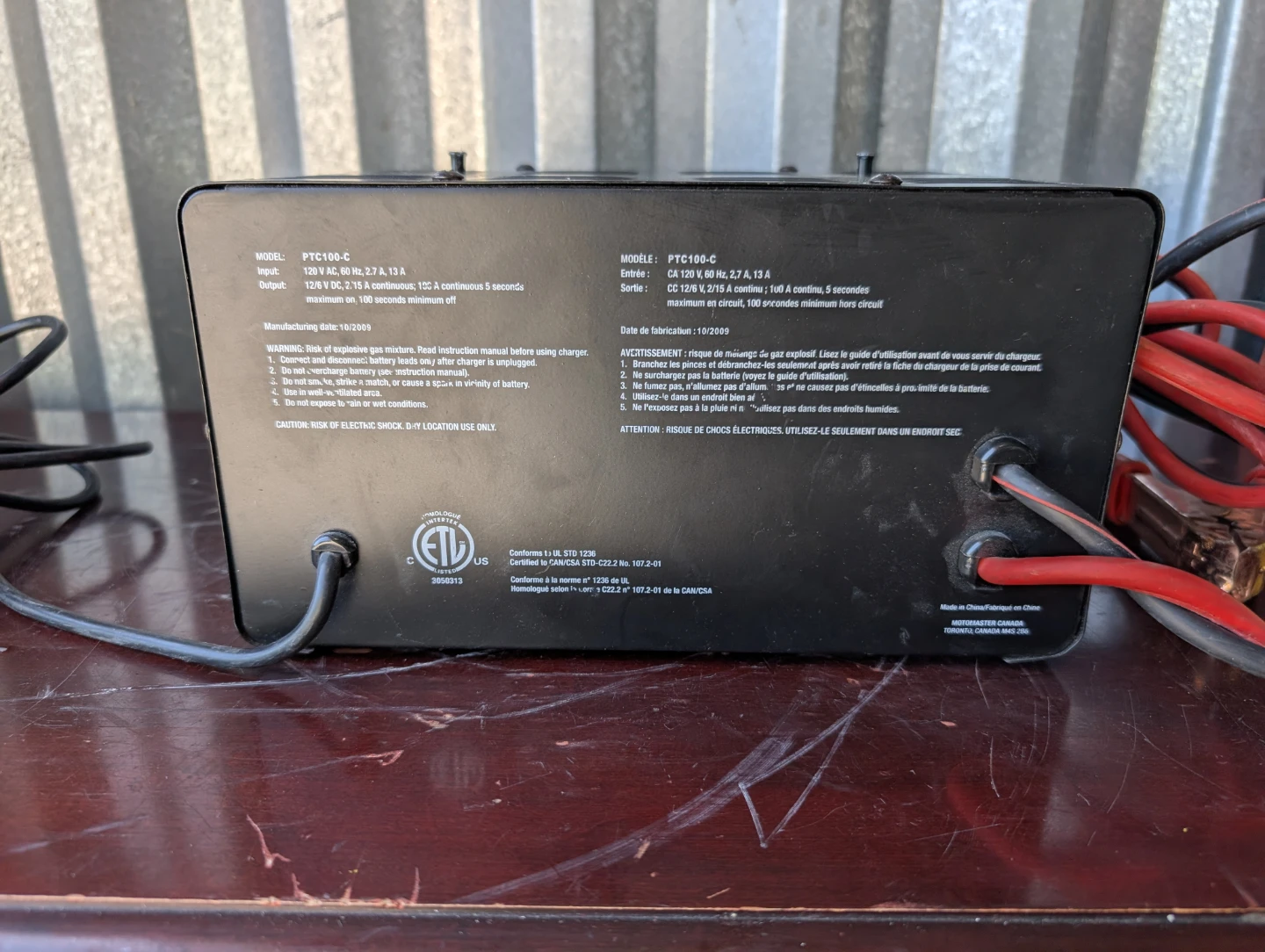 Motomaster Battery Charger 100/15/2 A for 6 & 12 V Batteries - photo 4