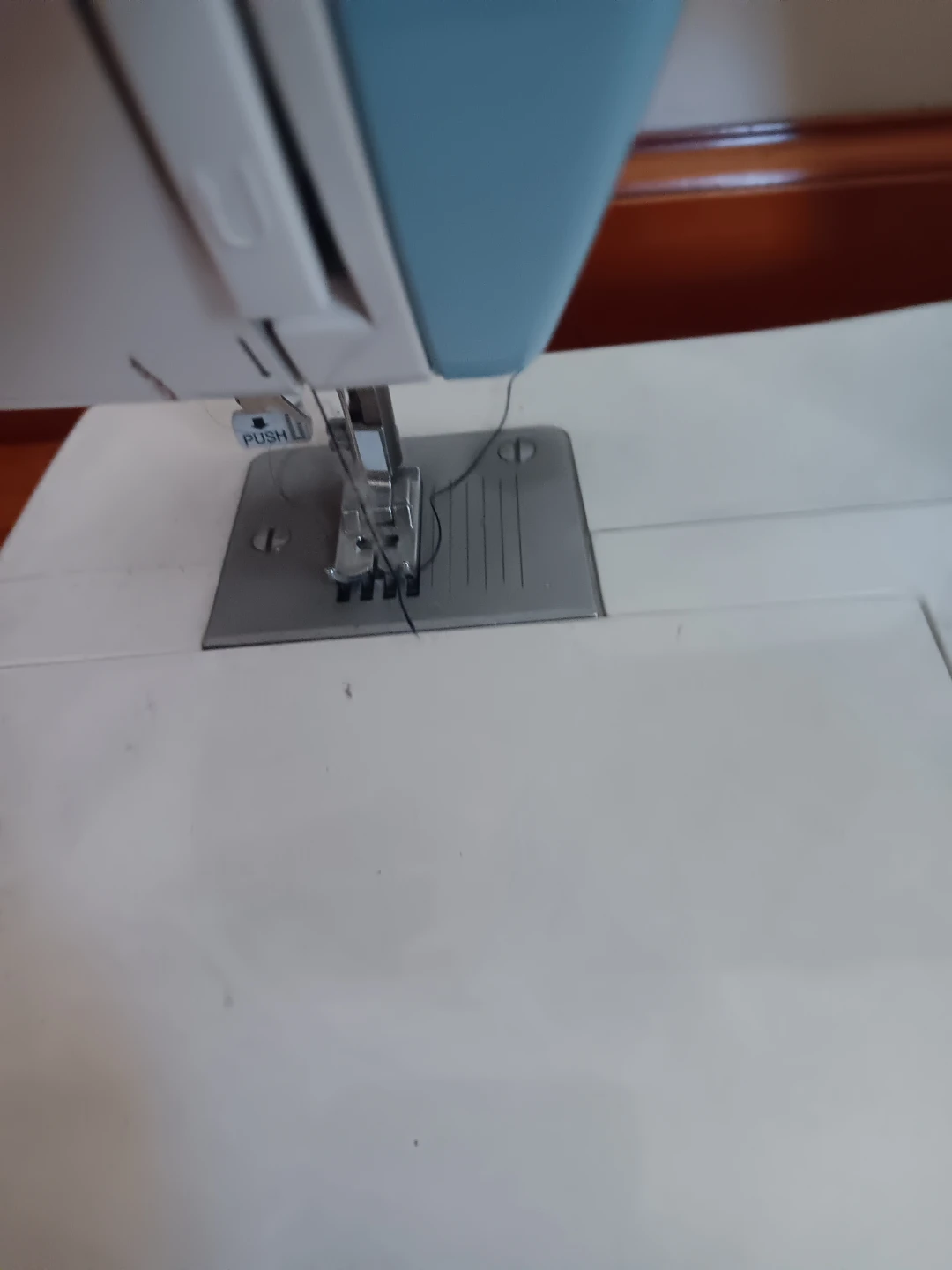Singer simple sewing machine - photo 5