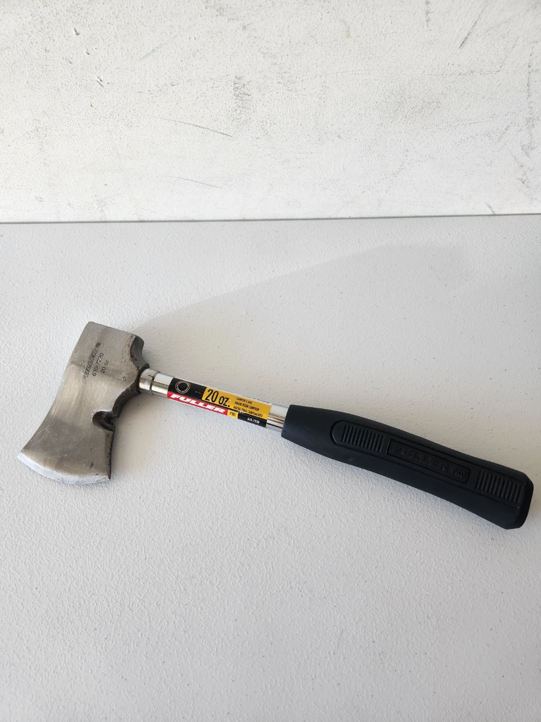Hatchet 20 oz, Axe-Like New Condition
