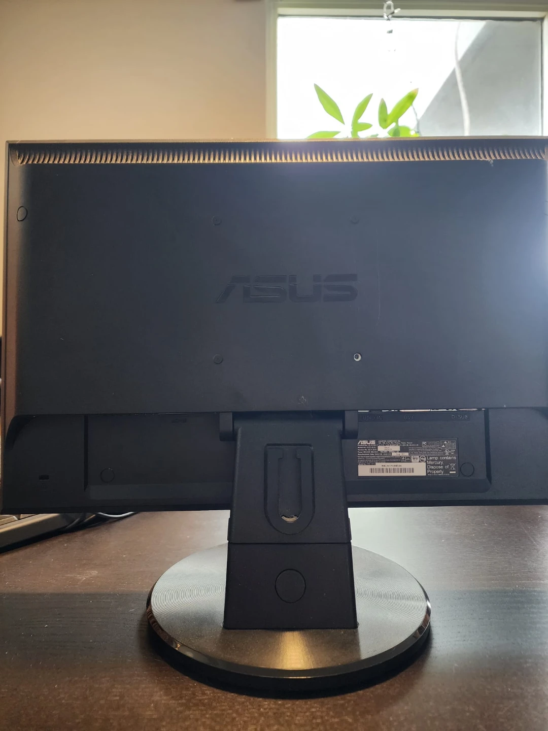 ASUS VW193 LCD Monitor, keyboard, monitor stand - photo 2