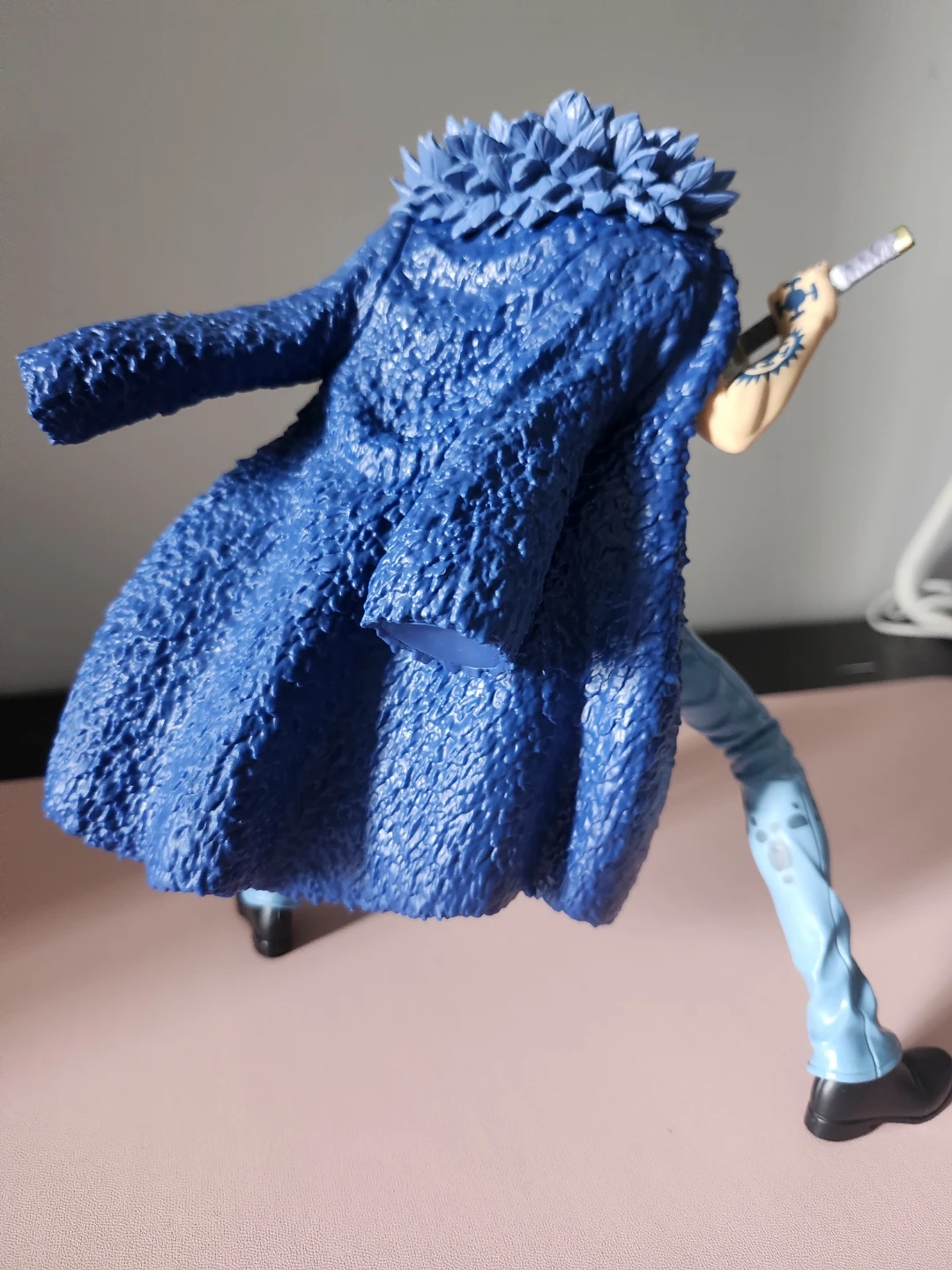 Trafalgar Law Figure One Piece - photo 3