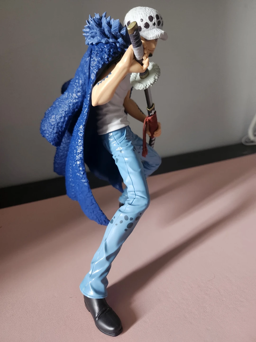 Trafalgar Law Figure One Piece - photo 4