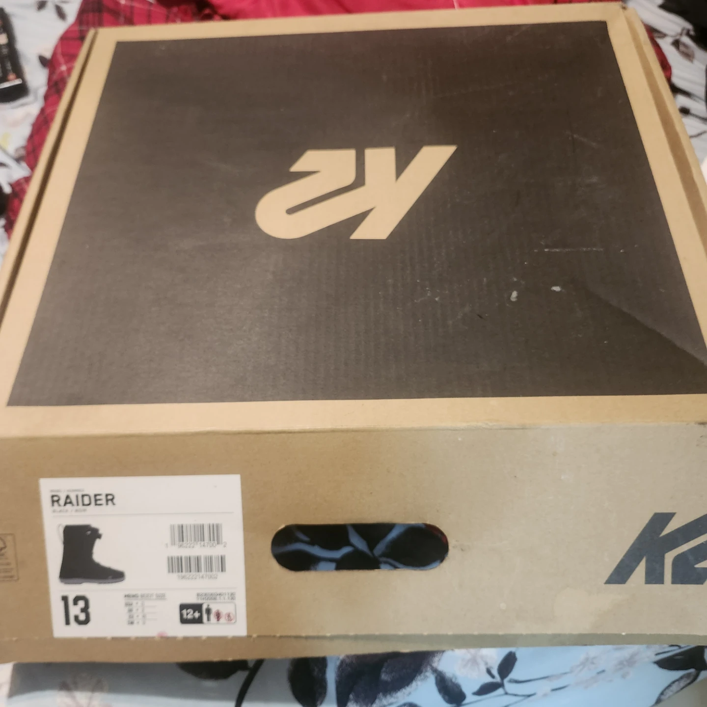 K2 snowboarding  boots new